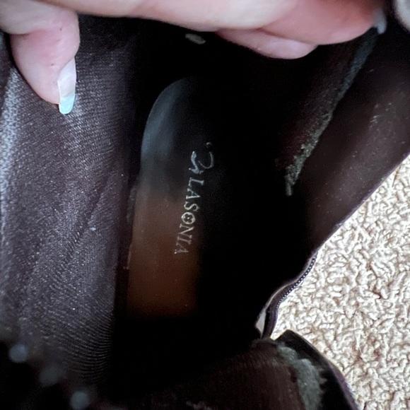 Knee high boots - Picture 3 of 3